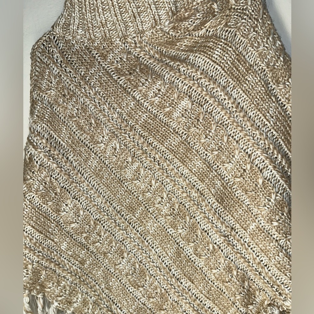 Time and Tru Tan Knit Poncho - Picture 5 of 7